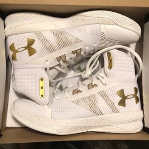 Under Armour Women’s Highlight Ace - Volleyball